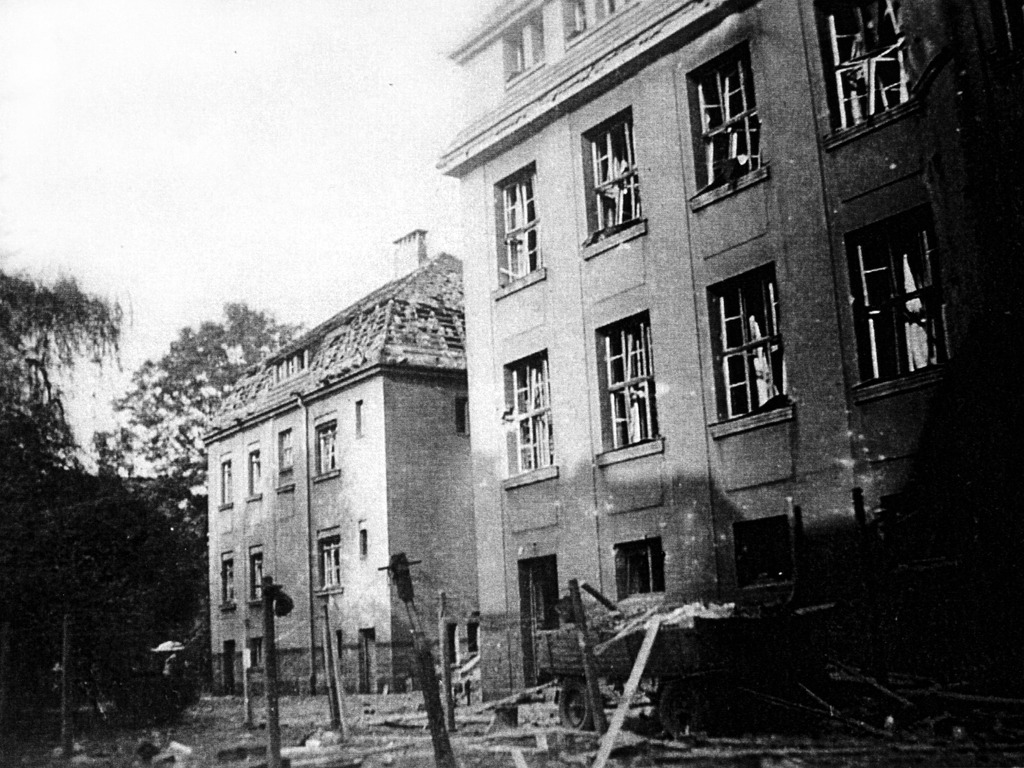 Gebäude nach dem Krieg